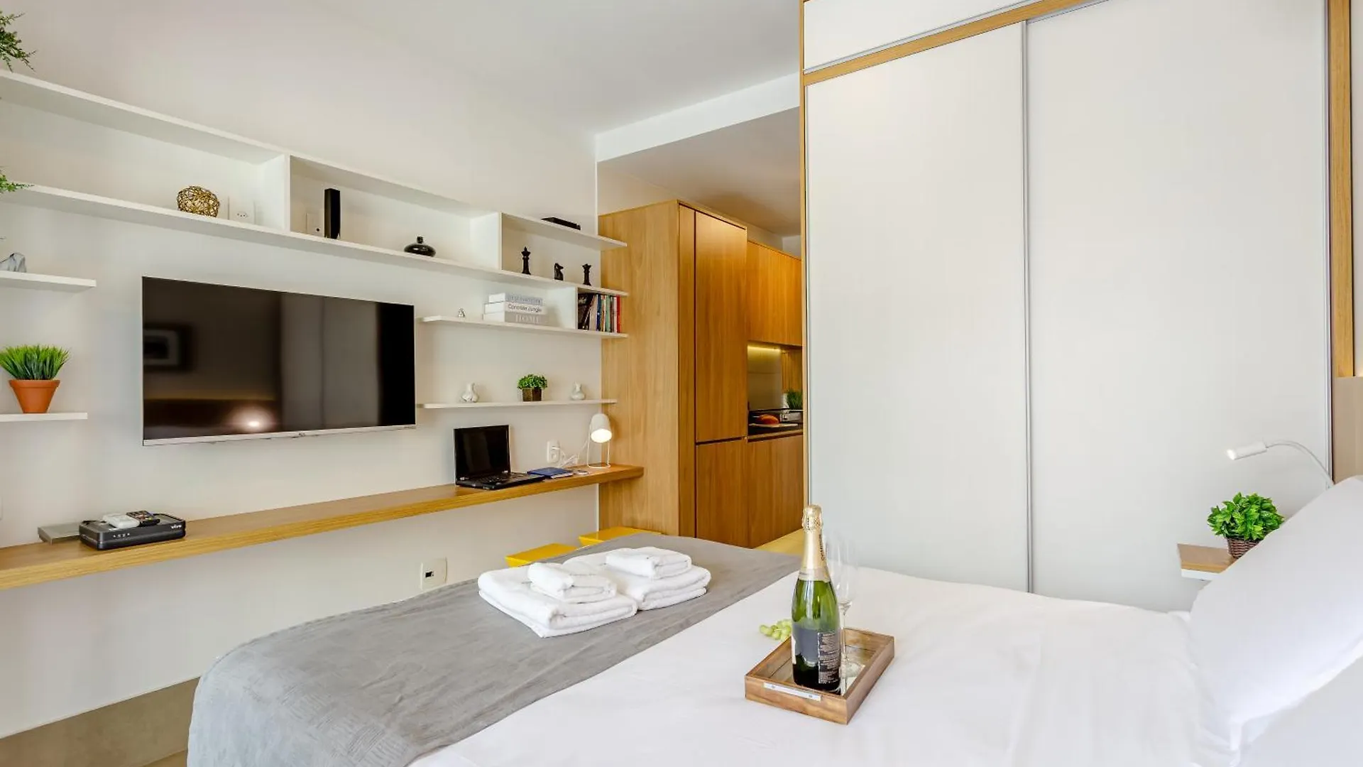 Appartement Piscina, Academia, Ac, Pinheiros |Brazilian Corner à São Paulo 0*,  Brésil